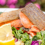 Est-ce qu'une femme enceinte peut manger du saumon fumé?